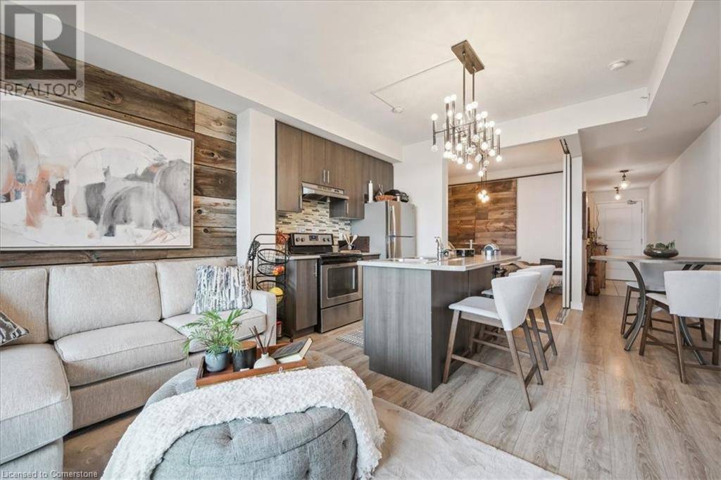 Hamilton, ON L8E0J2,35 SOUTHSHORE CRESCENT CRES #330