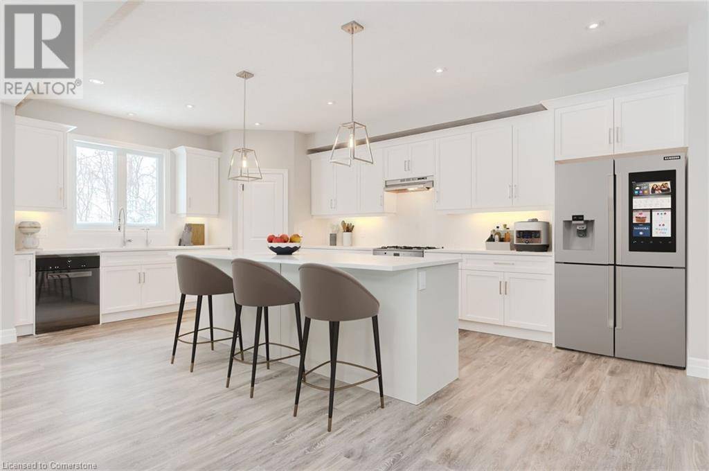 Kitchener, ON N2B3J7,82 QUARRY PARK Drive