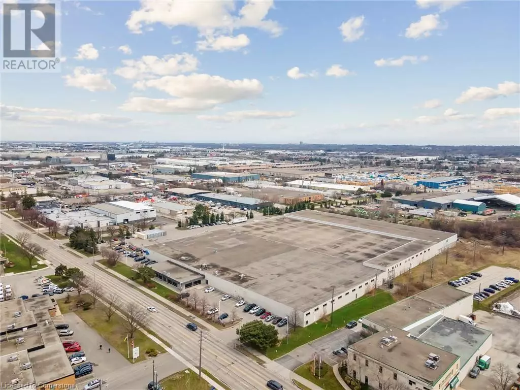 Burlington, ON L7M1A5,3230 MAINWAY #3