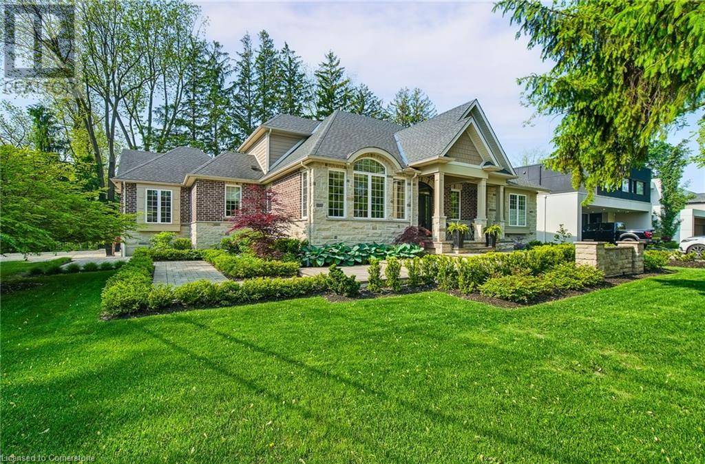 50 LLOYMINN Avenue, Ancaster, ON L9G1H3