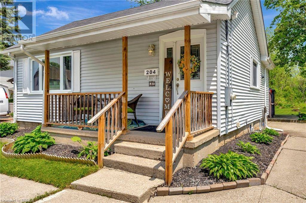 Brantford, ON N3T1Z2,204 CATHARINE Avenue