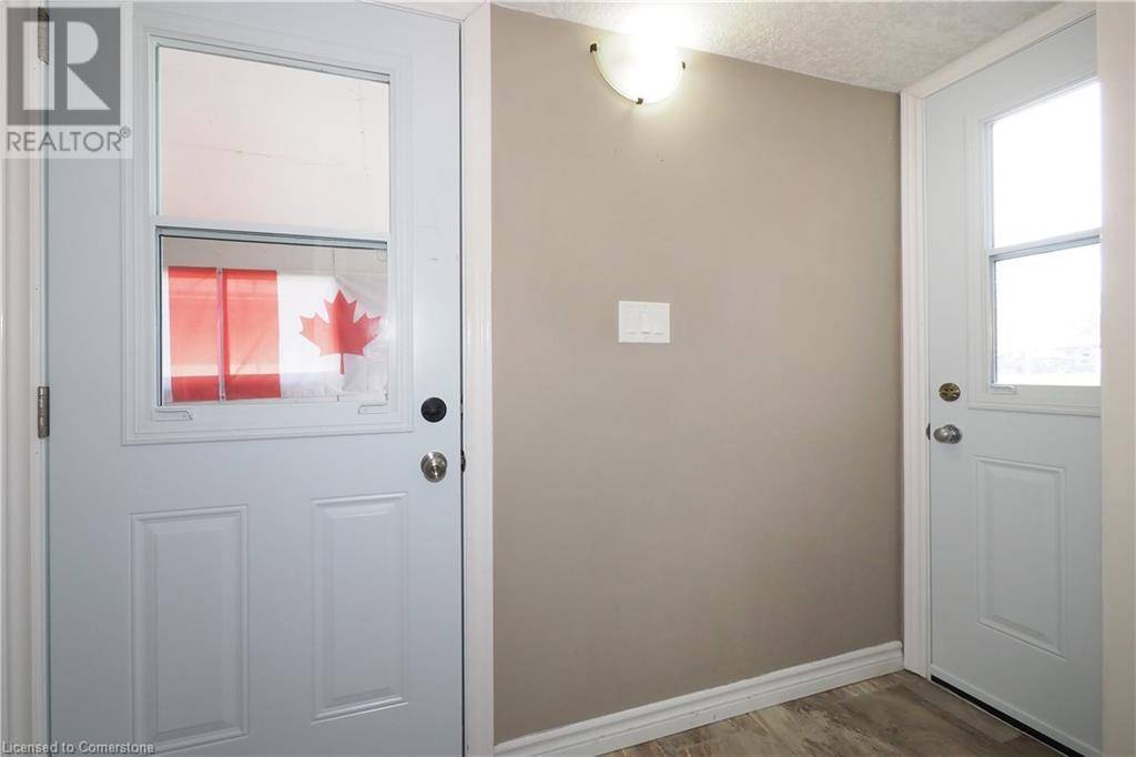Kitchener, ON N2M2H3,39 MARKWOOD Drive