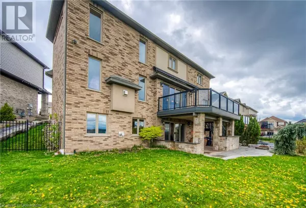 Cambridge, ON N1P0A9,15 MCWILLIAMS Court