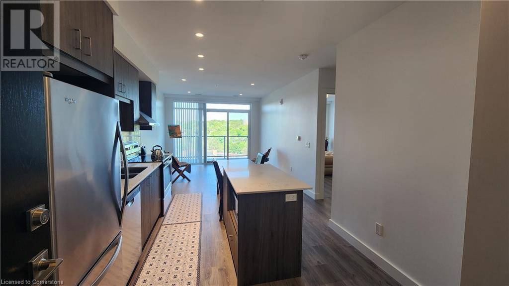 Cambridge, ON N1S2L8,15 GLEBE ST #1208