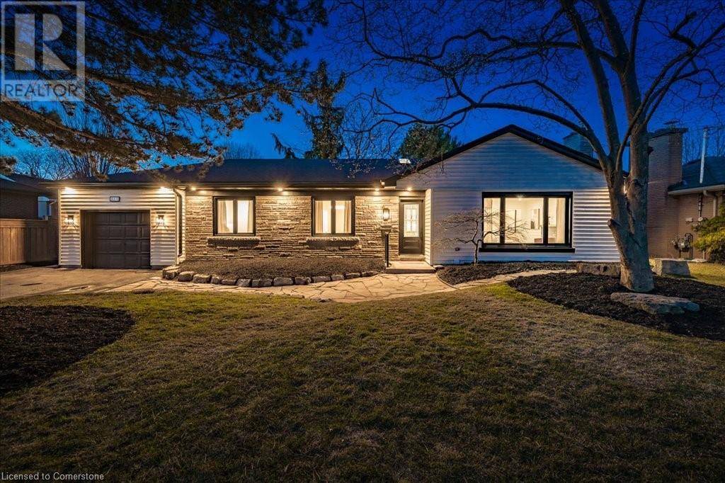 Burlington, ON L7T3A8,869 CONDOR Drive