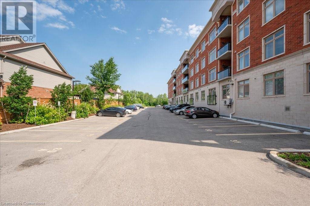 Kitchener, ON N2E0H5,195 COMMONWEALTH ST #304