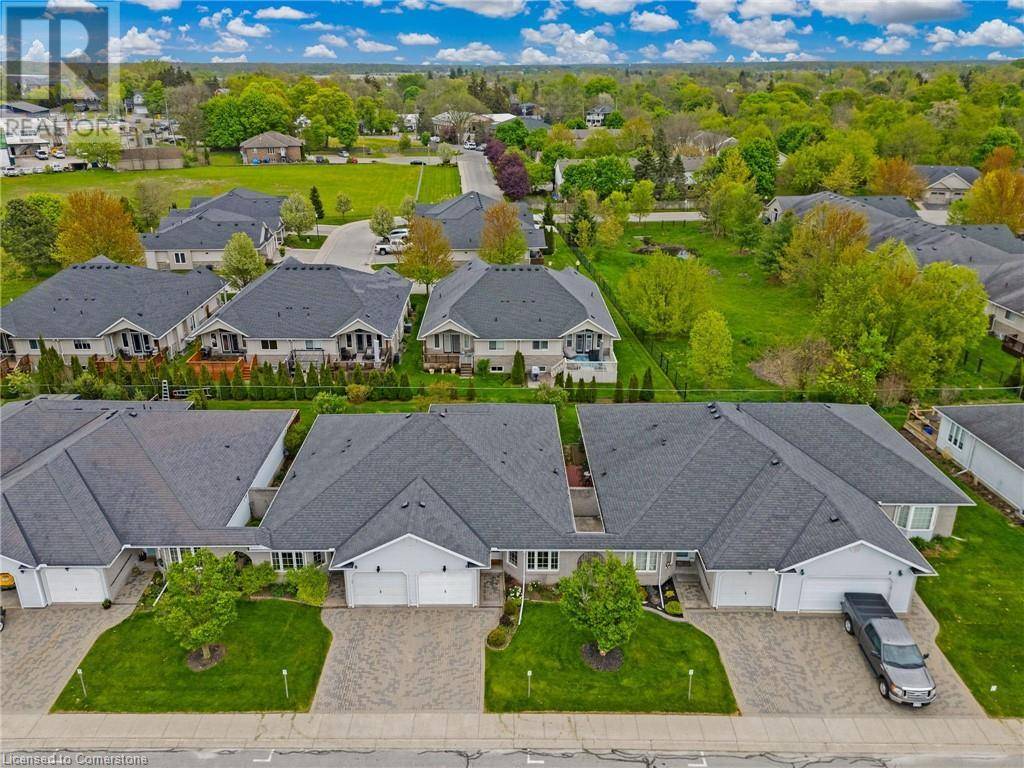 Smithville, ON L0R2A0,6 VILLAGE Drive