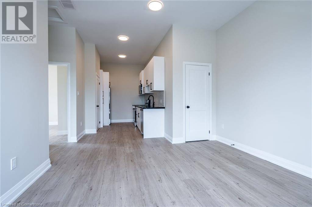 Hamilton, ON L8T2K8,732 ELEVENTH AVENUE #A
