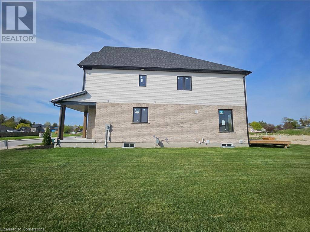 Harriston, ON N0G1Z0,40 ANNE Street W