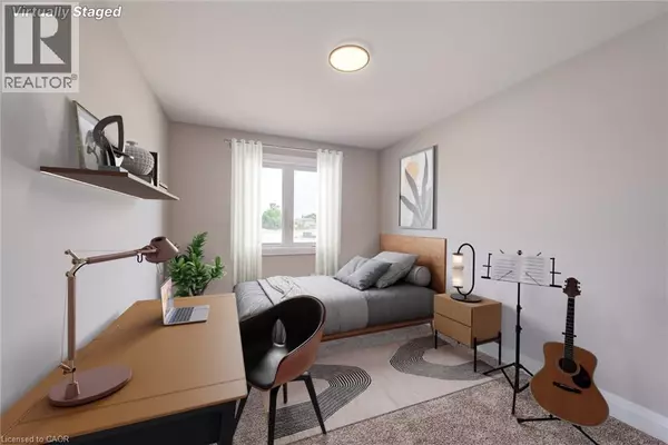 Harriston, ON N0G1Z0,102 THACKERAY Way