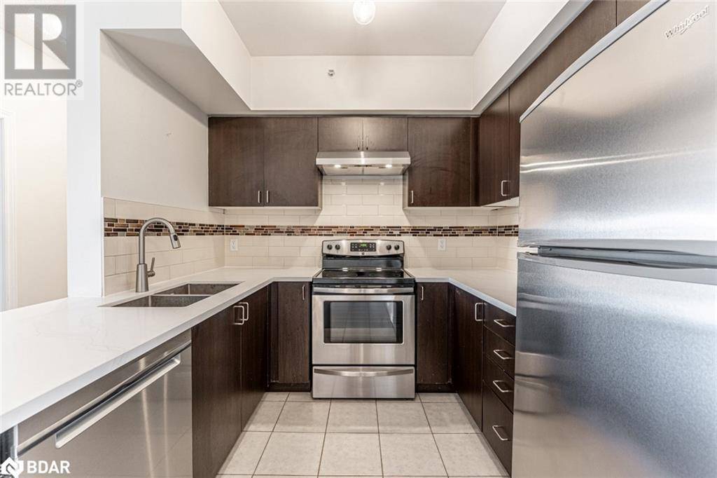 Barrie, ON L4N5W7,45 FERNDALE DR South #305
