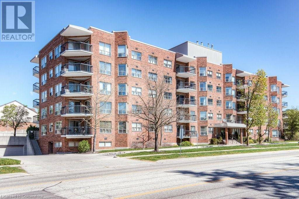 300 KEATS WAY #205, Waterloo, ON N2L6E6