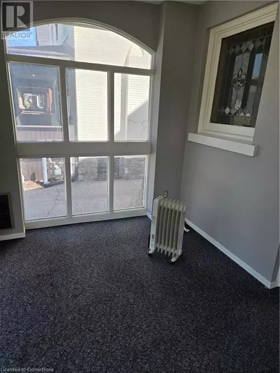 Kitchener, ON N2H2N6,301 FREDERICK ST #1
