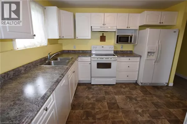 Thorold, ON L2V3B3,3 ELGIN Street S