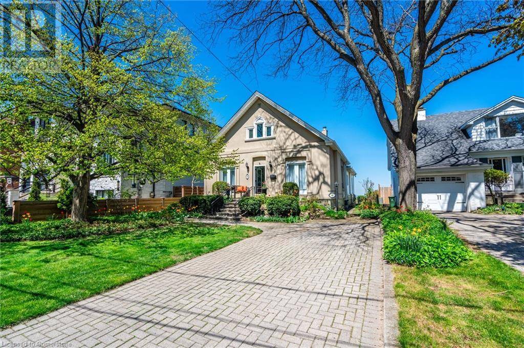 31 MOUNTAIN PARK Avenue, Hamilton, ON L9A1A1