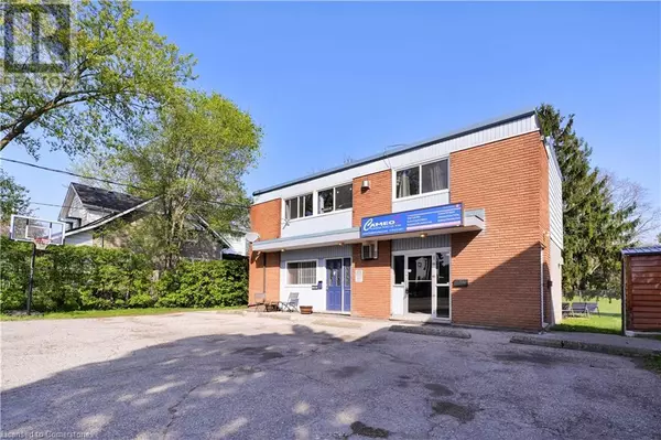 Cambridge, ON N2H2B1,507 DOLPH Street N