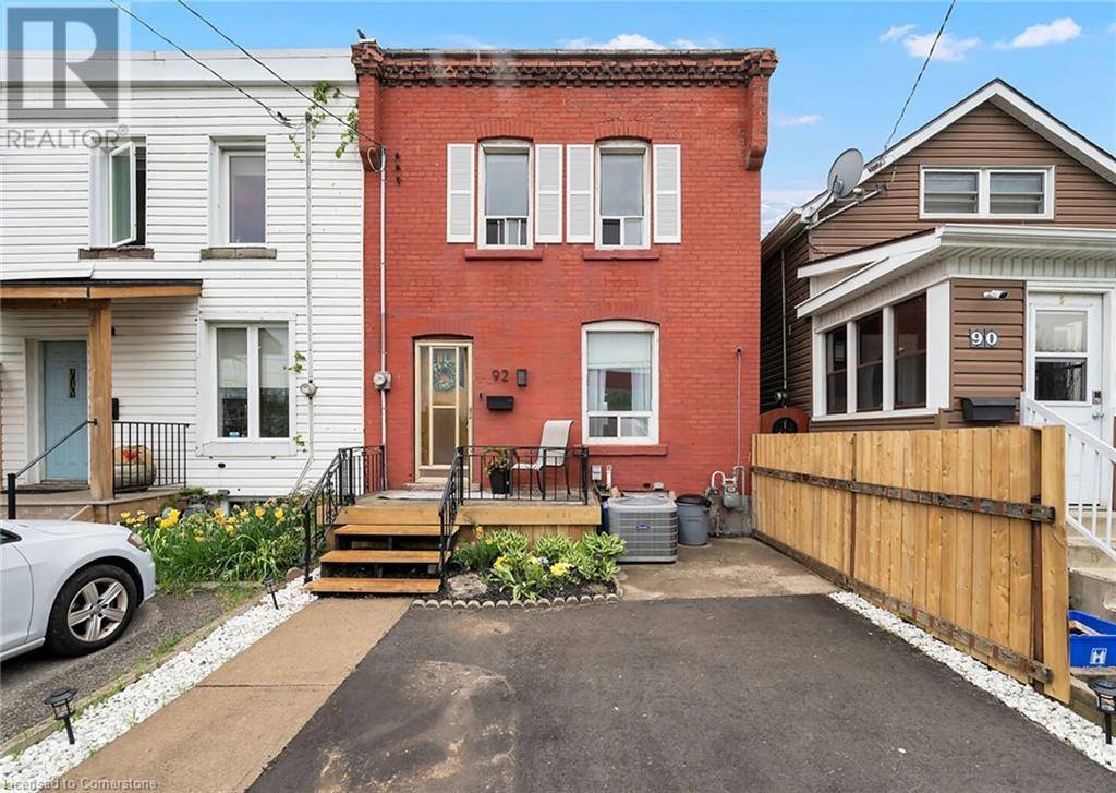 92 GLENDALE Avenue N, Hamilton, ON L8L7J7