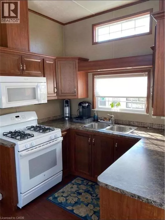 Waterloo, ON N2J3Z4,580 BEAVER CREEK RD #249