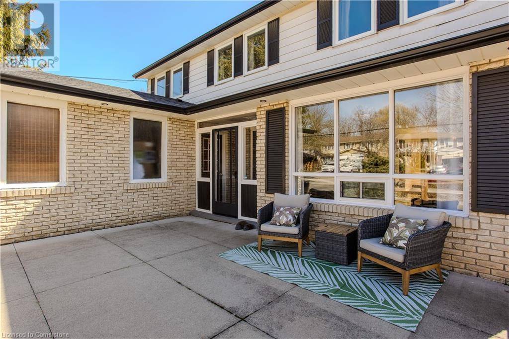 Waterdown, ON L0R2H0,21 CEDAR Street