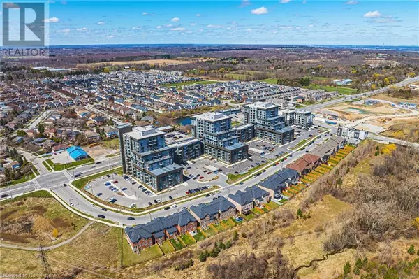 450 DUNDAS ST East #902, Waterdown, ON L8B2A6