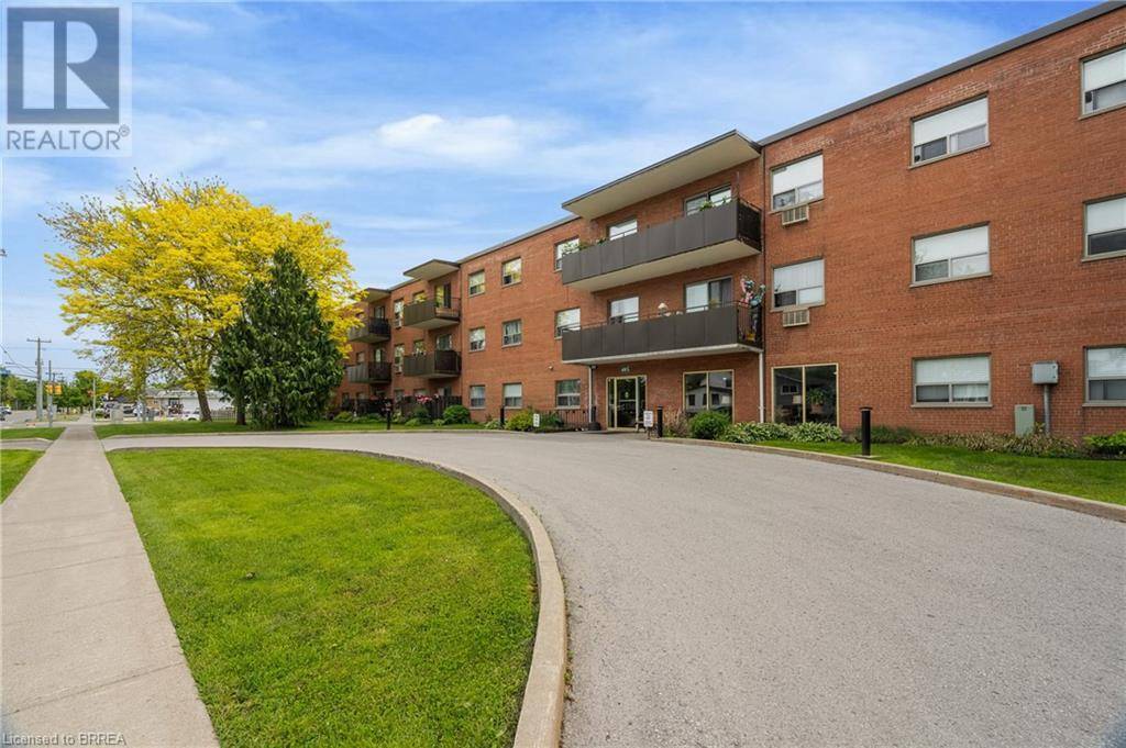 Welland, ON L3C3X1,485 THOROLD RD #323