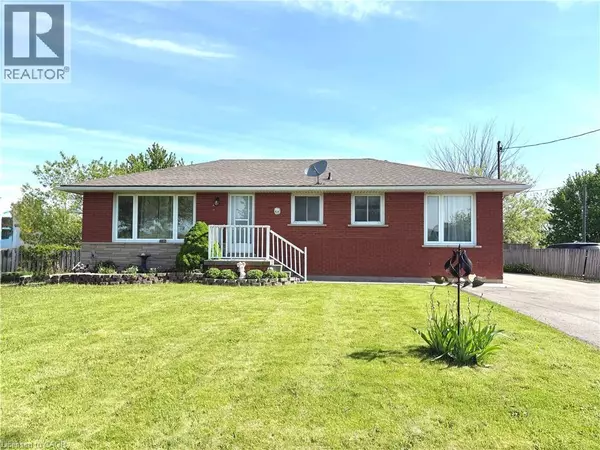 725 MUD Street E, Stoney Creek, ON L8J3B8