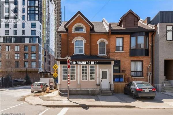 123 MARKET Street, Hamilton, ON L8R1N7
