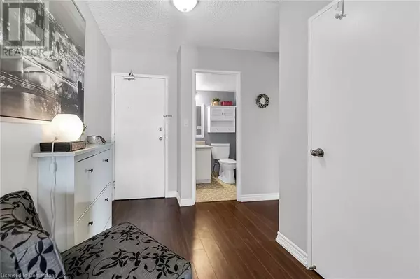 Hamilton, ON L8N3X3,150 CHARLTON AVE East #2908