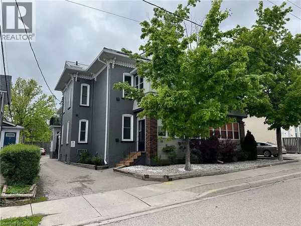 Kitchener, ON N2H2Z6,58 MADISON Avenue N