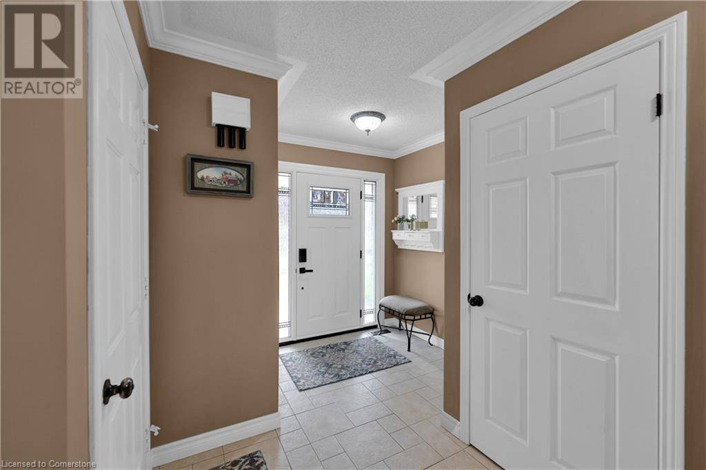 Stoney Creek, ON L8J2B5,44 VESPER Court