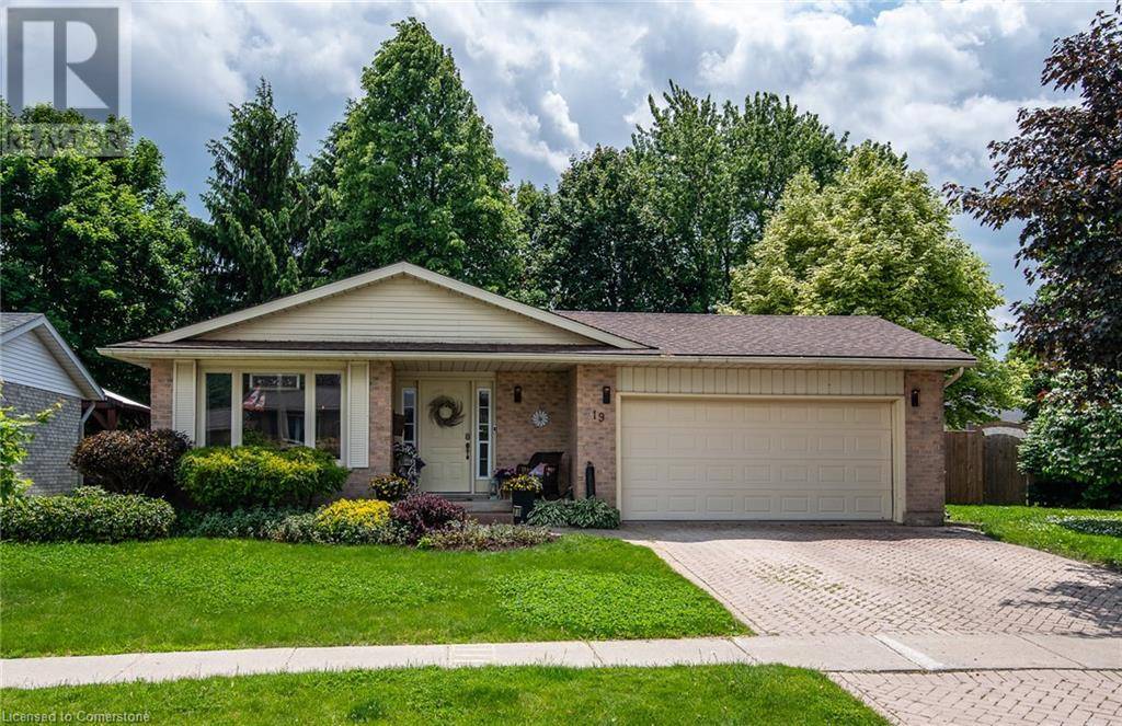 19 EAGLE Drive, Elmira, ON N3B3J1
