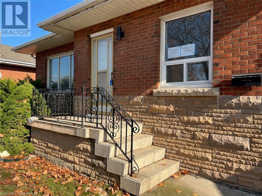 398 TALBOT ST Street, Hamilton, ON L8H6T4