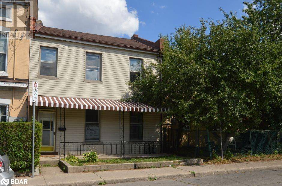 164 MACNAB Street N, Hamilton, ON L8R2M4
