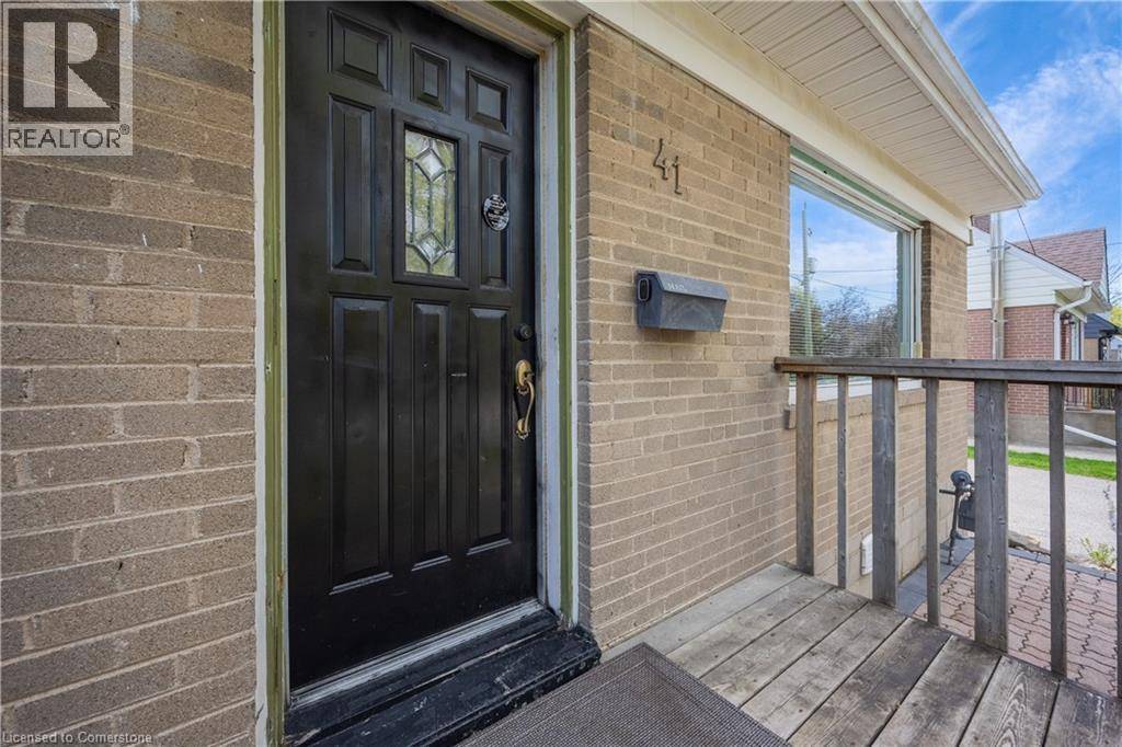 Brampton, ON L6V1J1,41 MCCAUL Street