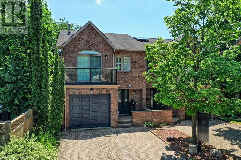 30 NELSON Street, Oakville, ON L6L3H6