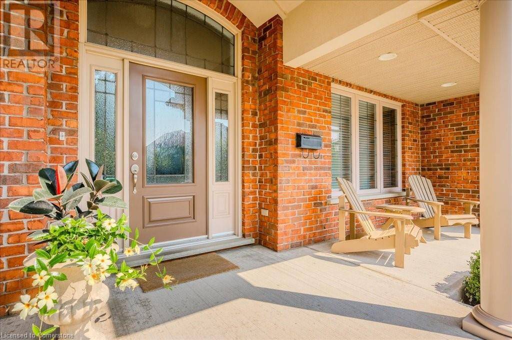 Kitchener, ON N2K4J2,572 FALCONRIDGE Crescent