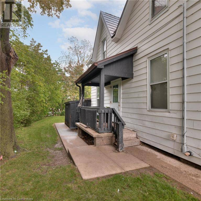 Cambridge, ON N1R3C3,270 WATER Street N