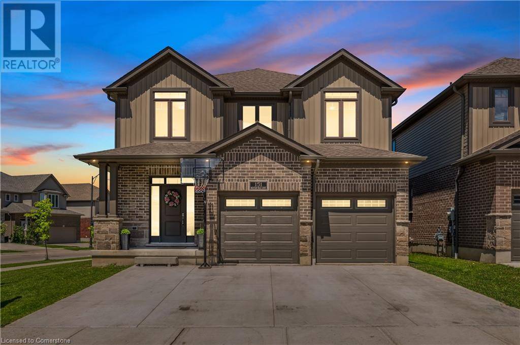 151 MOUNTAIN HOLLY Court, Waterloo, ON N2V0E1