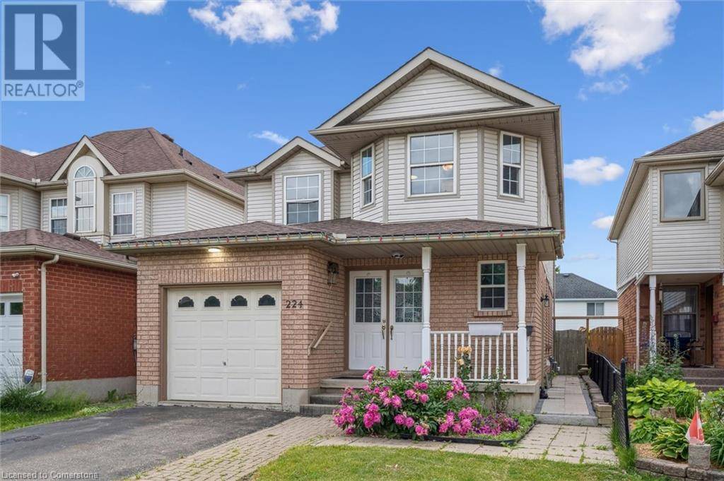 Waterloo, ON N2T2S3,224 PINELAND Court