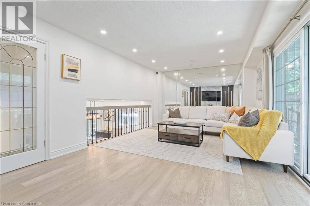 Mississauga, ON L5L3B9,4212 POWDERHORN Crescent