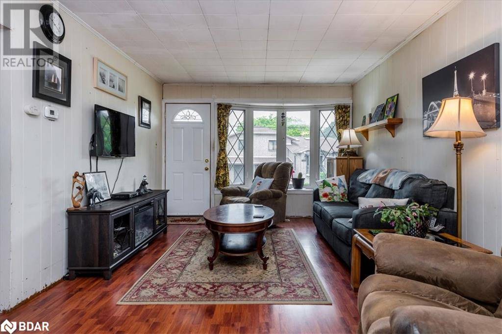 Barrie, ON L4N3X6,227 SOUTHVIEW Road