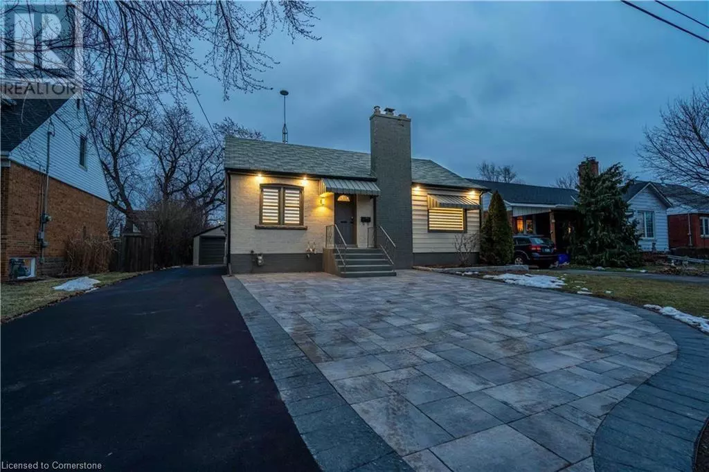 Stoney Creek, ON L8G1Z4,104 SECOND ST North #UPPER