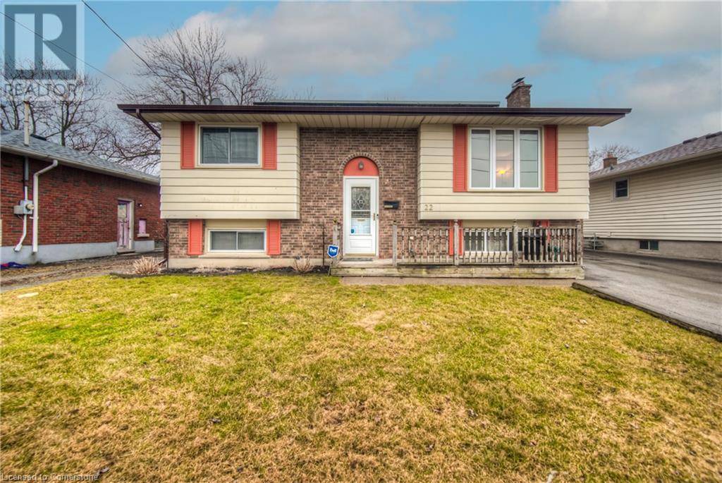 22 BATTERSEA Avenue, St. Catharines, ON L2P1L7