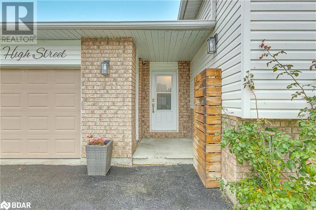 Orillia, ON L3V4X6,389 HIGH Street