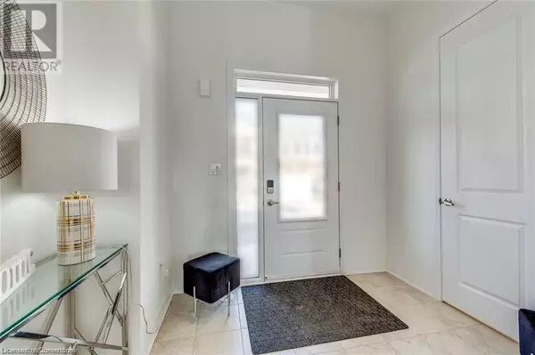 Oakville, ON L6M4K1,3262 CRYSTAL DRIVE