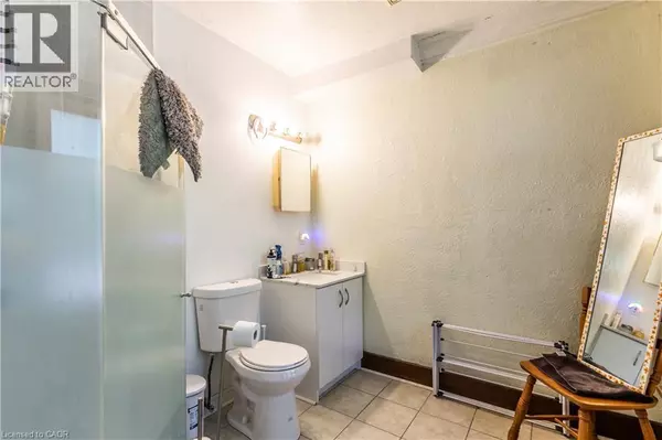 Waterloo, ON N2L1V3,178 ERB Street W