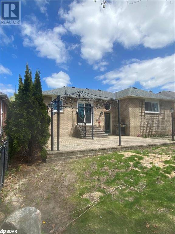 Barrie, ON L4N7V6,107 BROWN Street