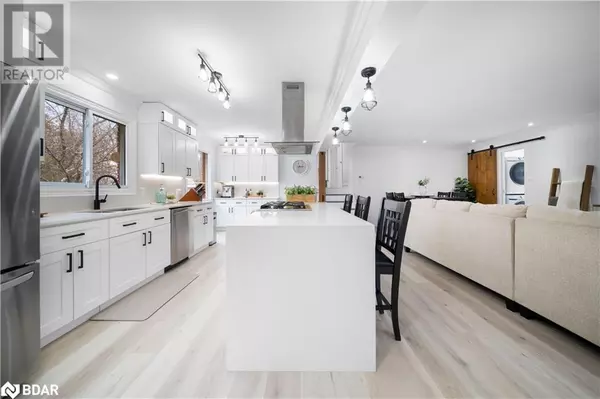 Innisfil, ON L9S1T2,2035 CRAIG Road