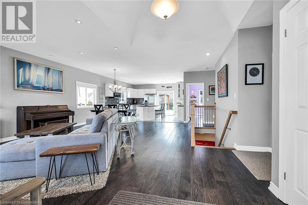 Beamsville, ON L0R1B7,4039 MOUNTAIN Street