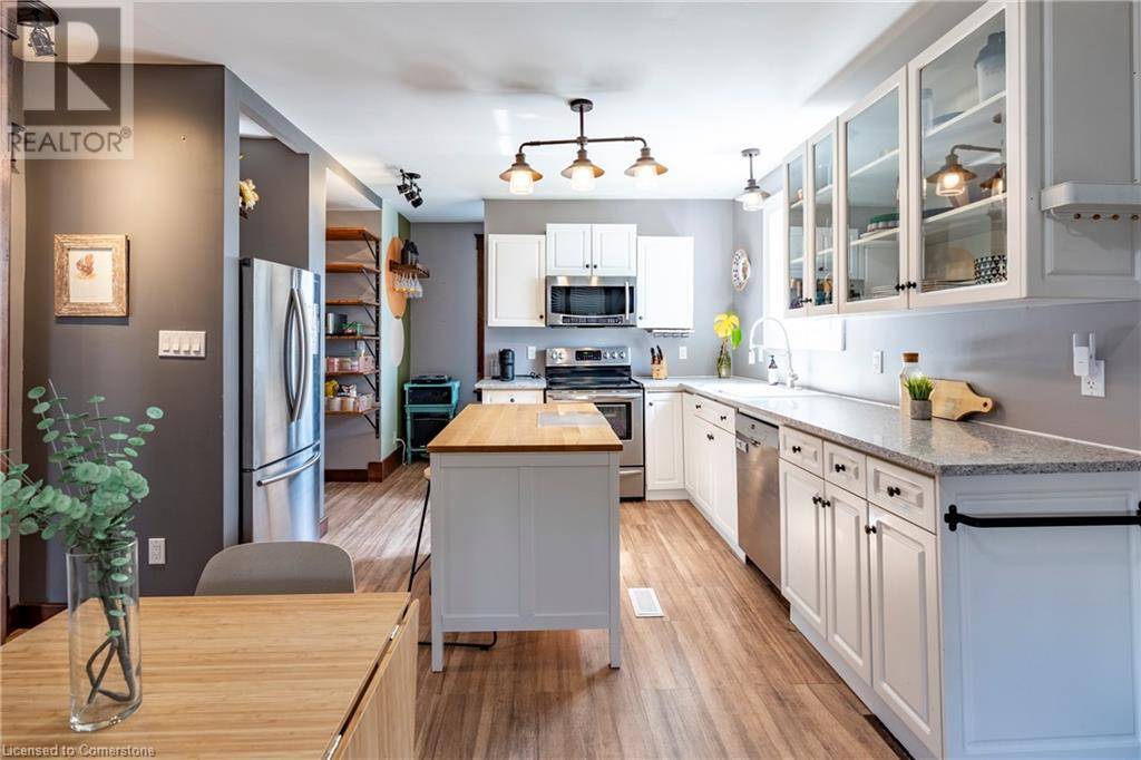 227 BRIDGEPORT Road E, Waterloo, ON N2J2K7